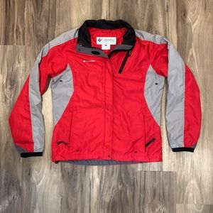 Columbia Women's Red and Gray packable Jacket Size M Outdoor‎